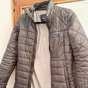 Women’s Patagonia silver jacket